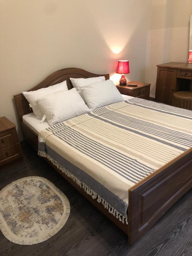 Old Batumi Apartment On Kostava 9 Ngoại thất bức ảnh
