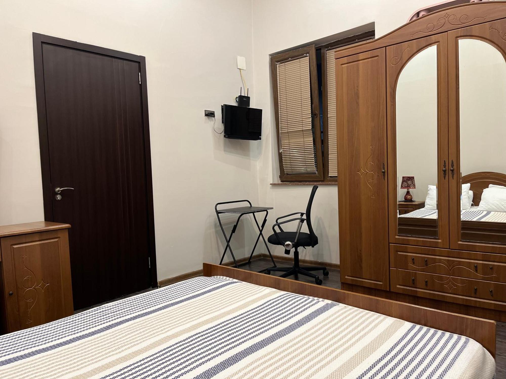 Old Batumi Apartment On Kostava 9 Ngoại thất bức ảnh