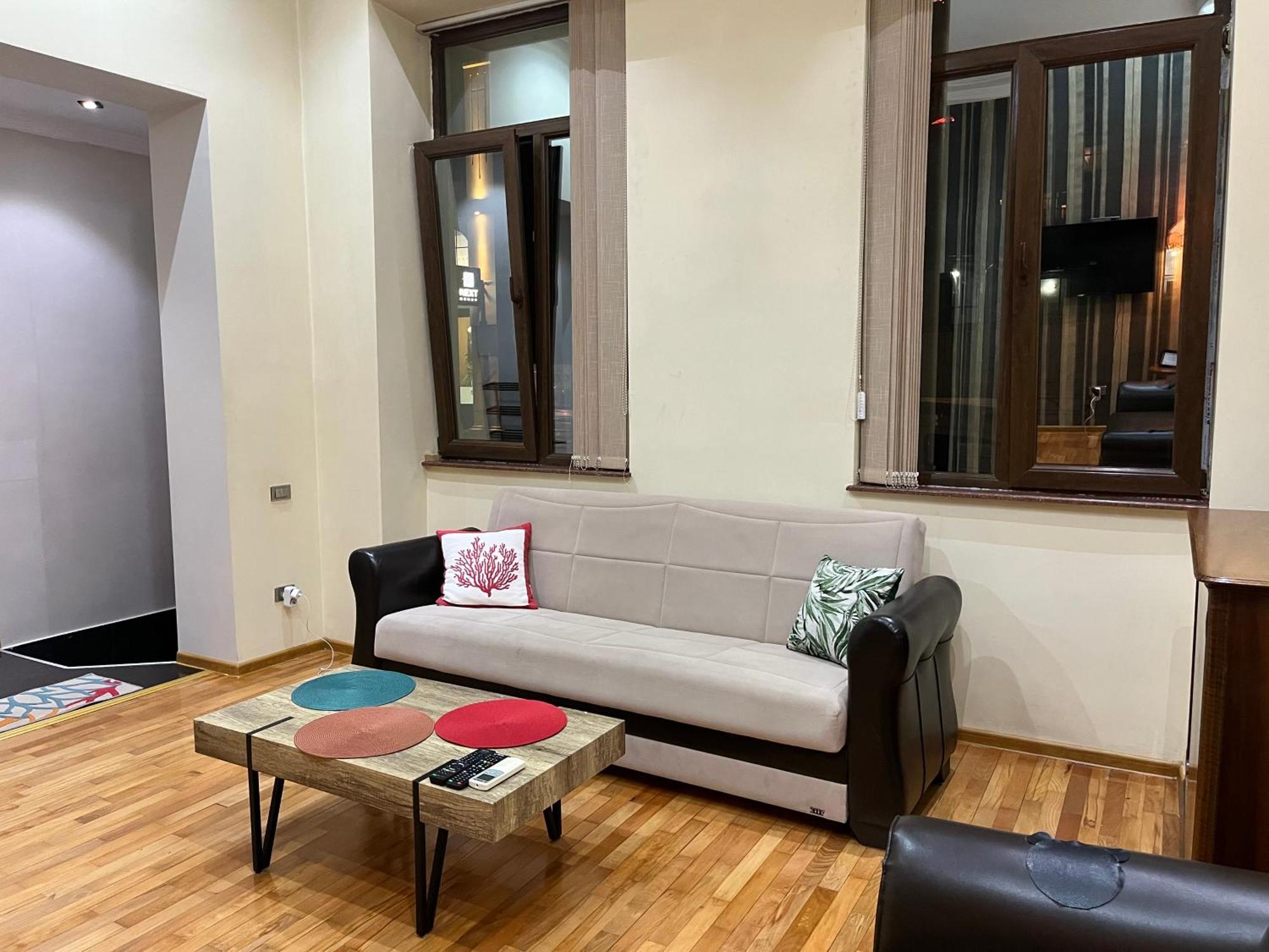 Old Batumi Apartment On Kostava 9 Ngoại thất bức ảnh
