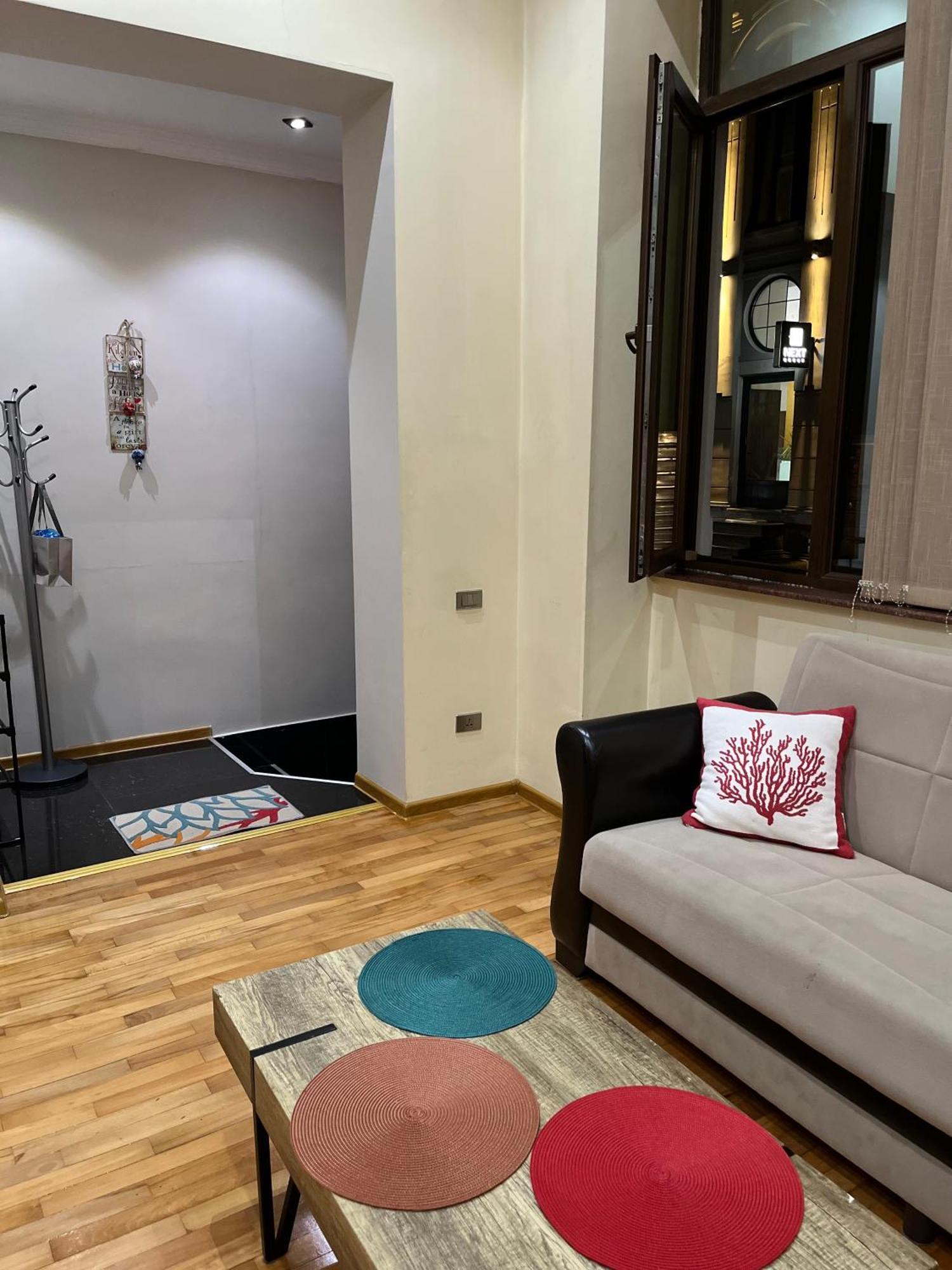 Old Batumi Apartment On Kostava 9 Ngoại thất bức ảnh