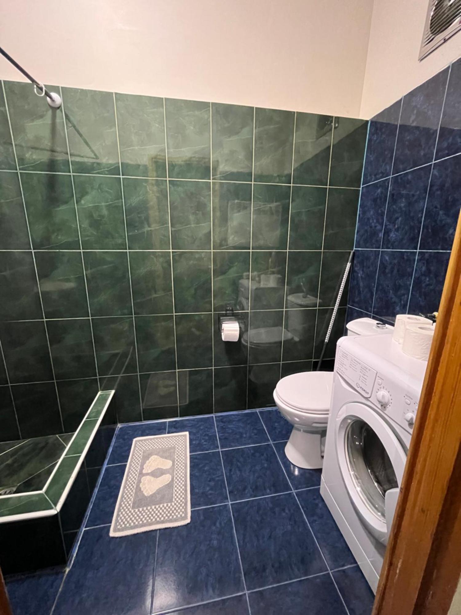 Old Batumi Apartment On Kostava 9 Ngoại thất bức ảnh